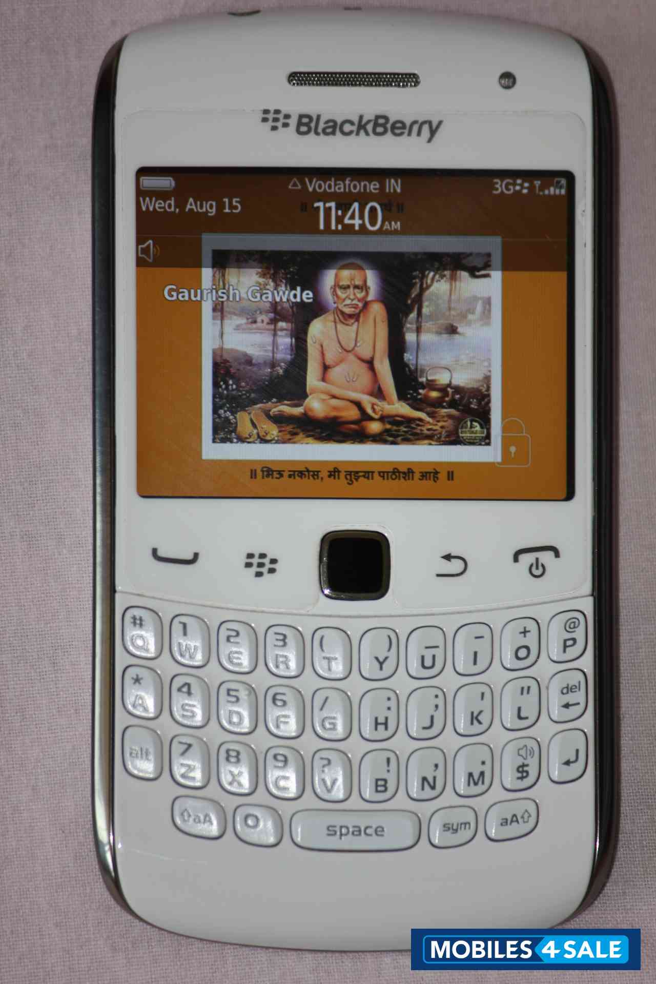 White BlackBerry Curve 9360