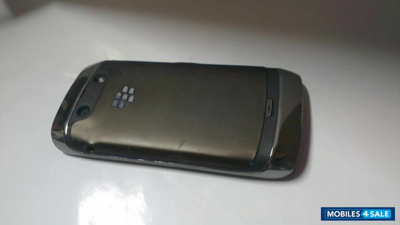 Black BlackBerry Torch 9860