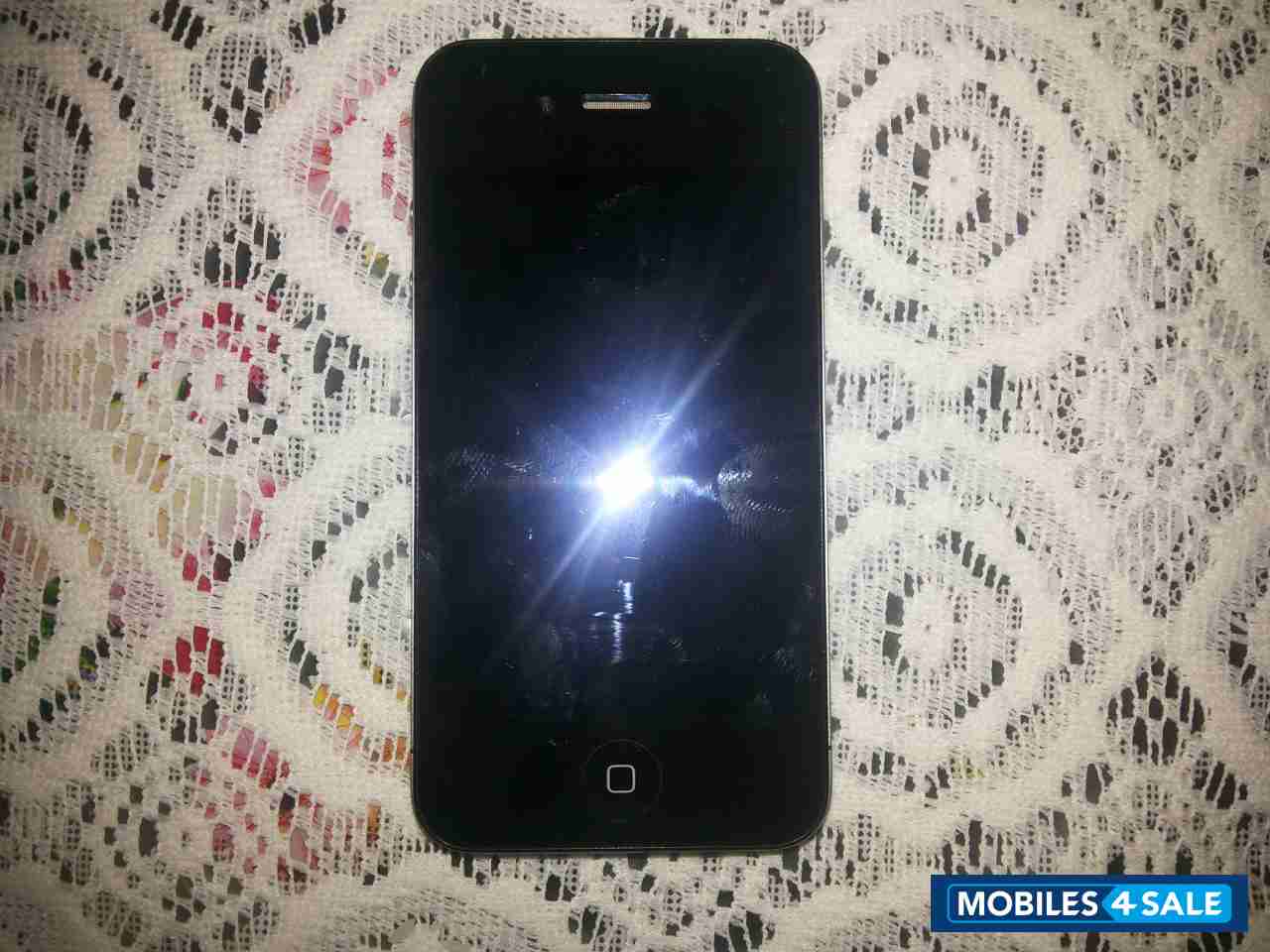 Black Apple iPhone 4