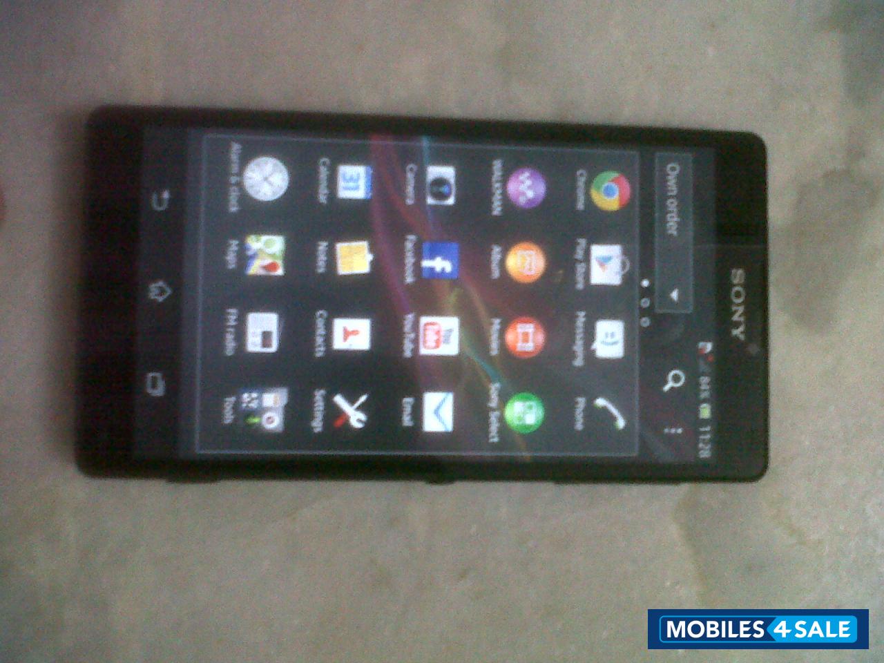 Black Sony Xperia ZL