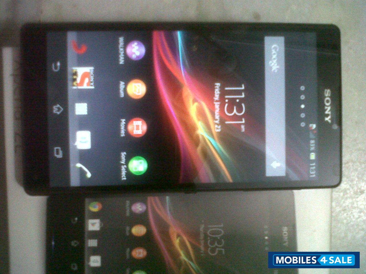 Black Sony Xperia ZL