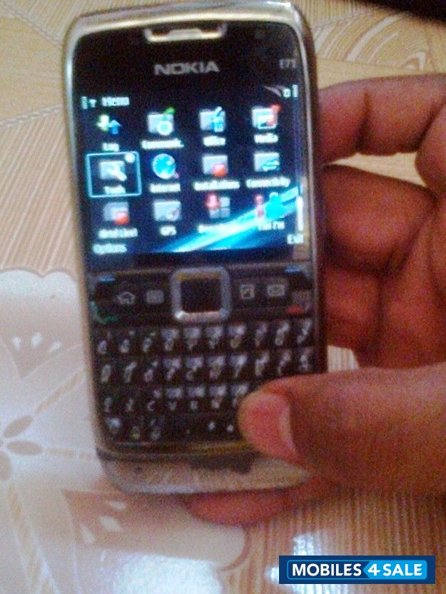 Silver Nokia E71