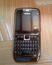 Silver Nokia E71