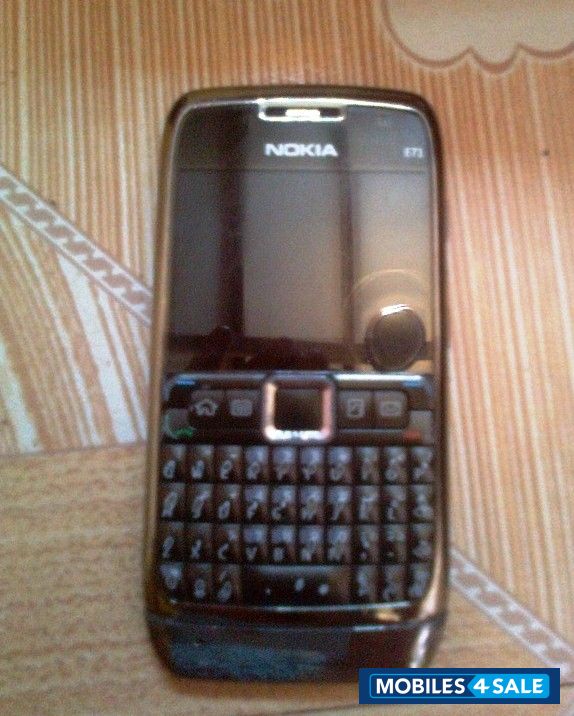 Silver Nokia E71