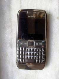 Silver Nokia E71