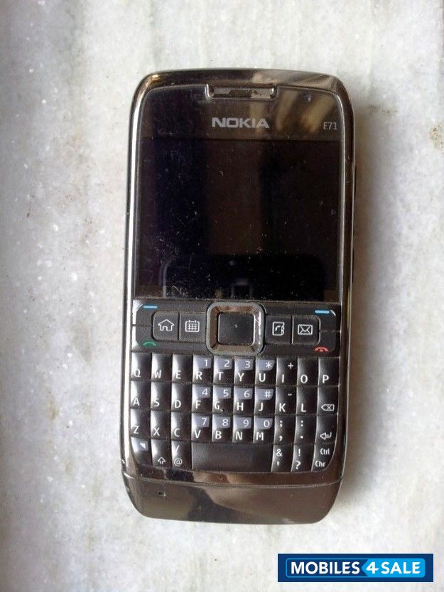 Silver Nokia E71