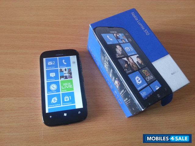 White Nokia Lumia 510