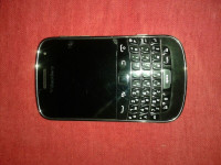 Black BlackBerry Bold 9900