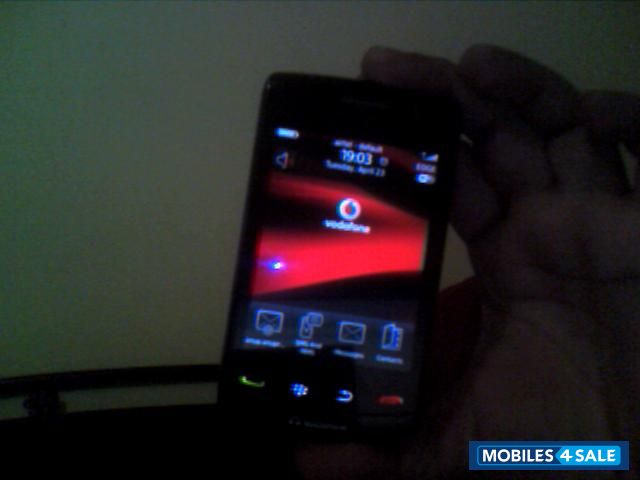 Black BlackBerry Storm2 9520