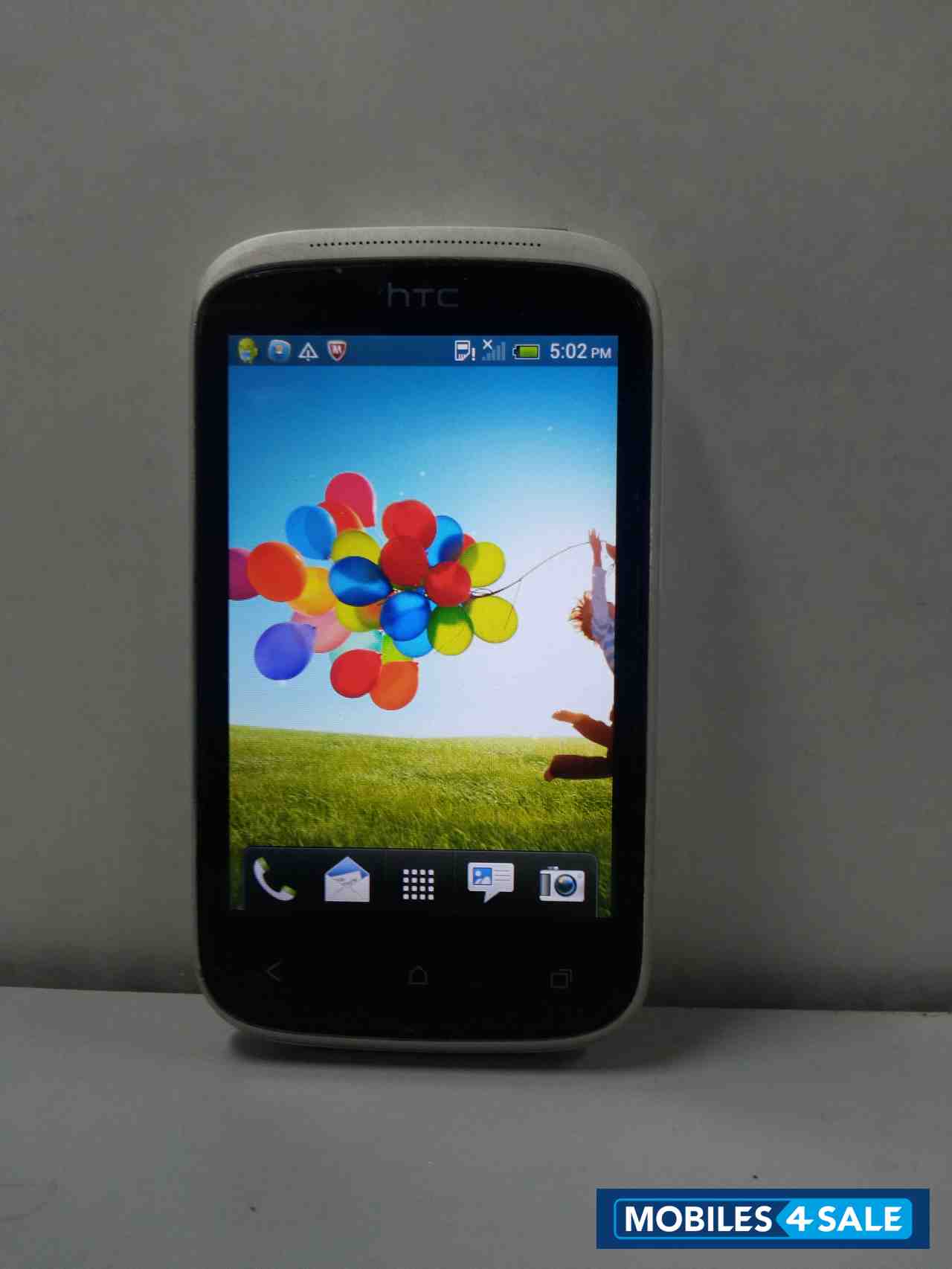 White HTC Desire C