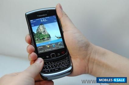 Black BlackBerry Torch 9800