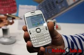 White Nokia Asha 302