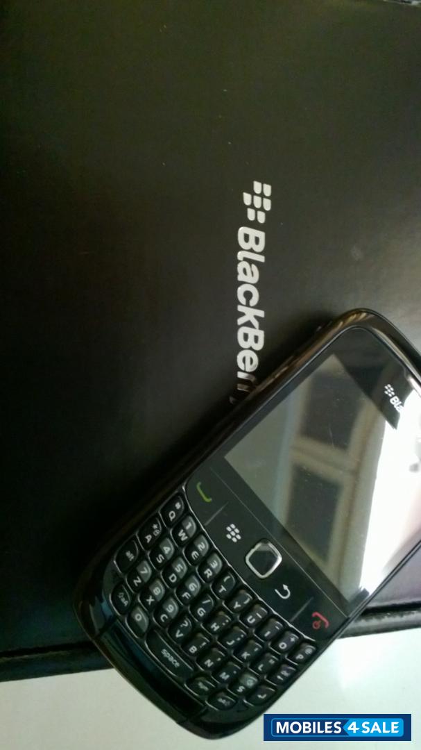 Black BlackBerry Curve 8520