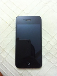 Black Apple iPhone 4