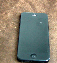 Black Apple iPhone 5