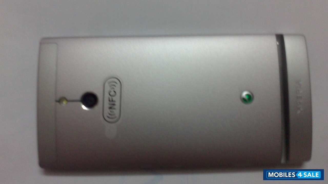 Silver Sony Xperia P