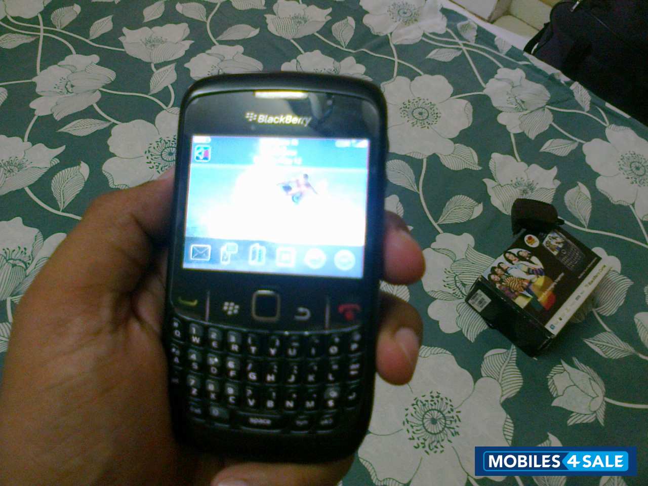 Black BlackBerry Curve 8520