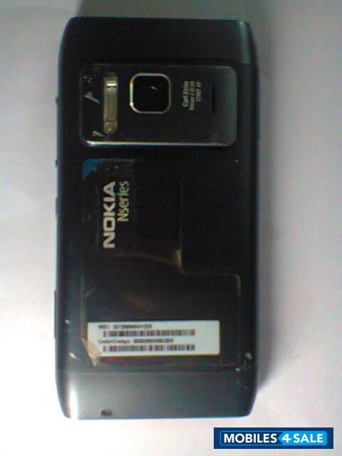 Black Nokia N8