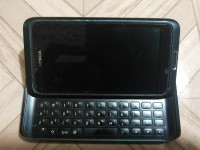 Black Nokia E7-00