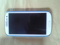 White Samsung Galaxy S3