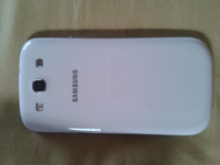 White Samsung Galaxy S3