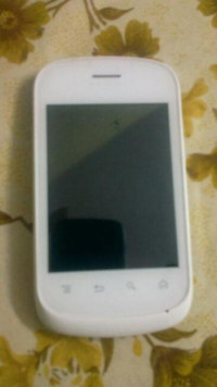 White Micromax A52