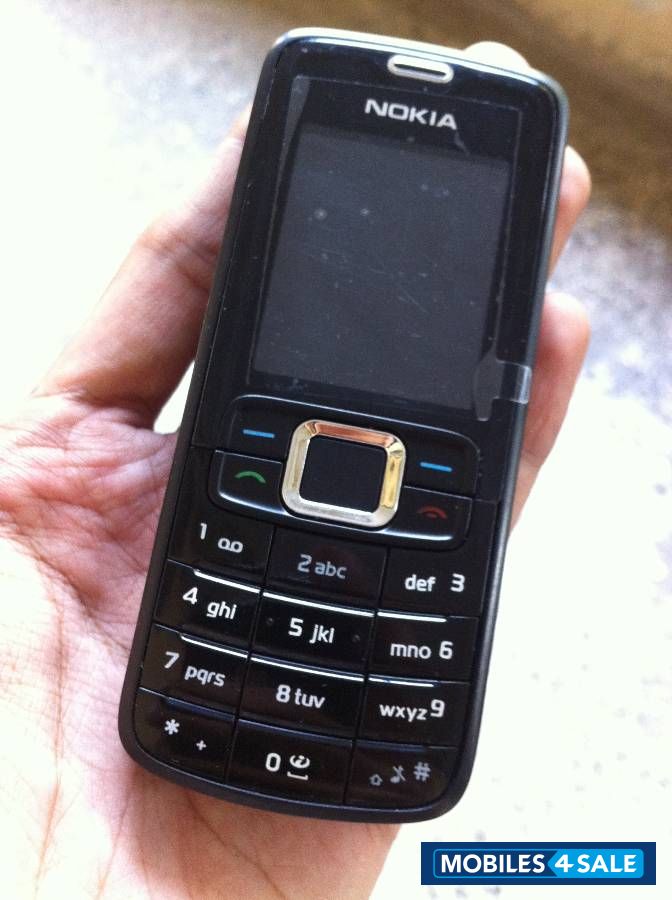 Black Nokia 3110 Classic