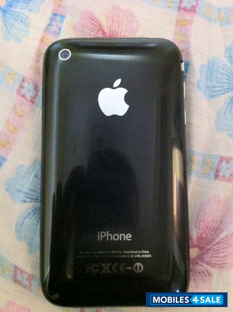 Black Apple iPhone 3GS