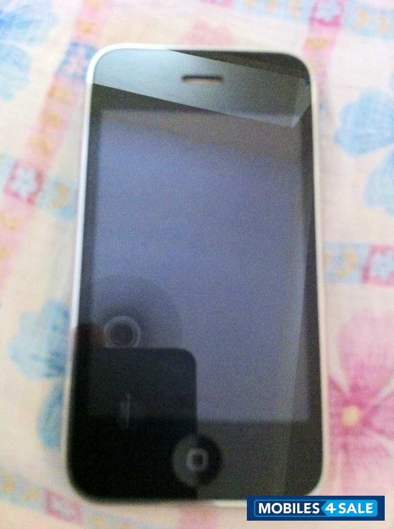 Black Apple iPhone 3GS