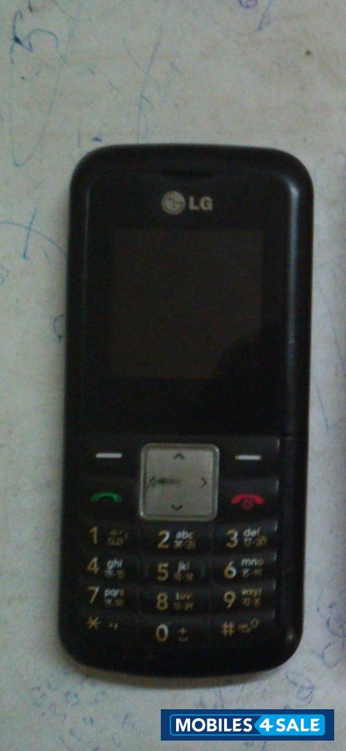 Black LG KP107b