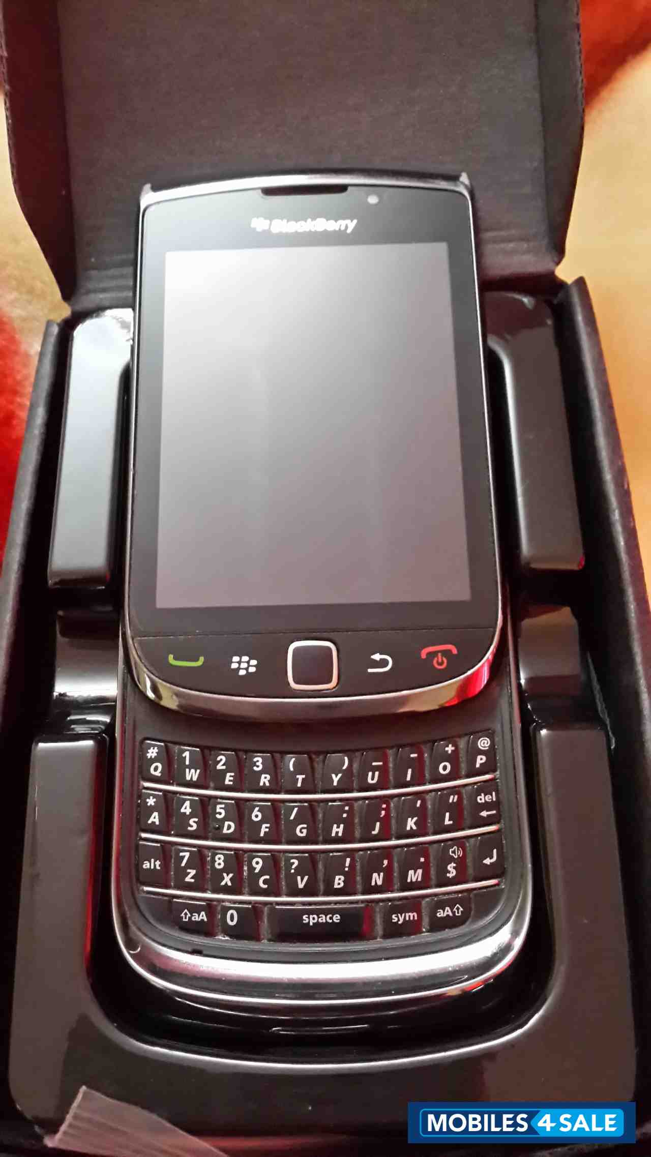 Black BlackBerry Torch 9800