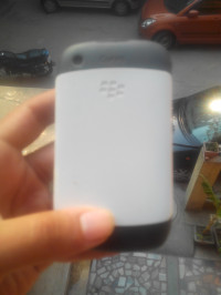 Spark White BlackBerry Curve 8520