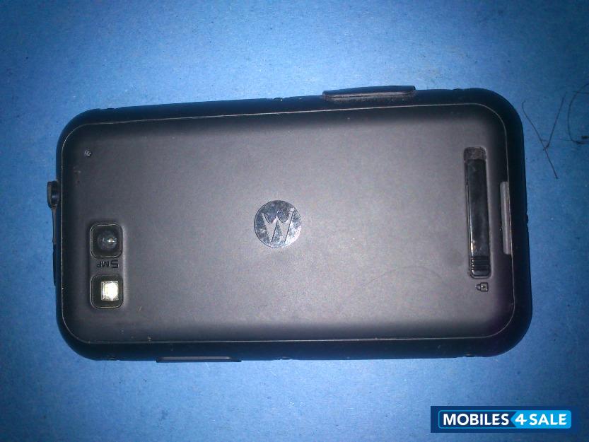 Black Motorola Defy