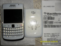 White BlackBerry Bold 9780