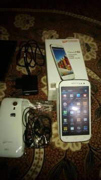 White Micromax Canvas HD A116