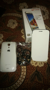 White Micromax Canvas HD A116