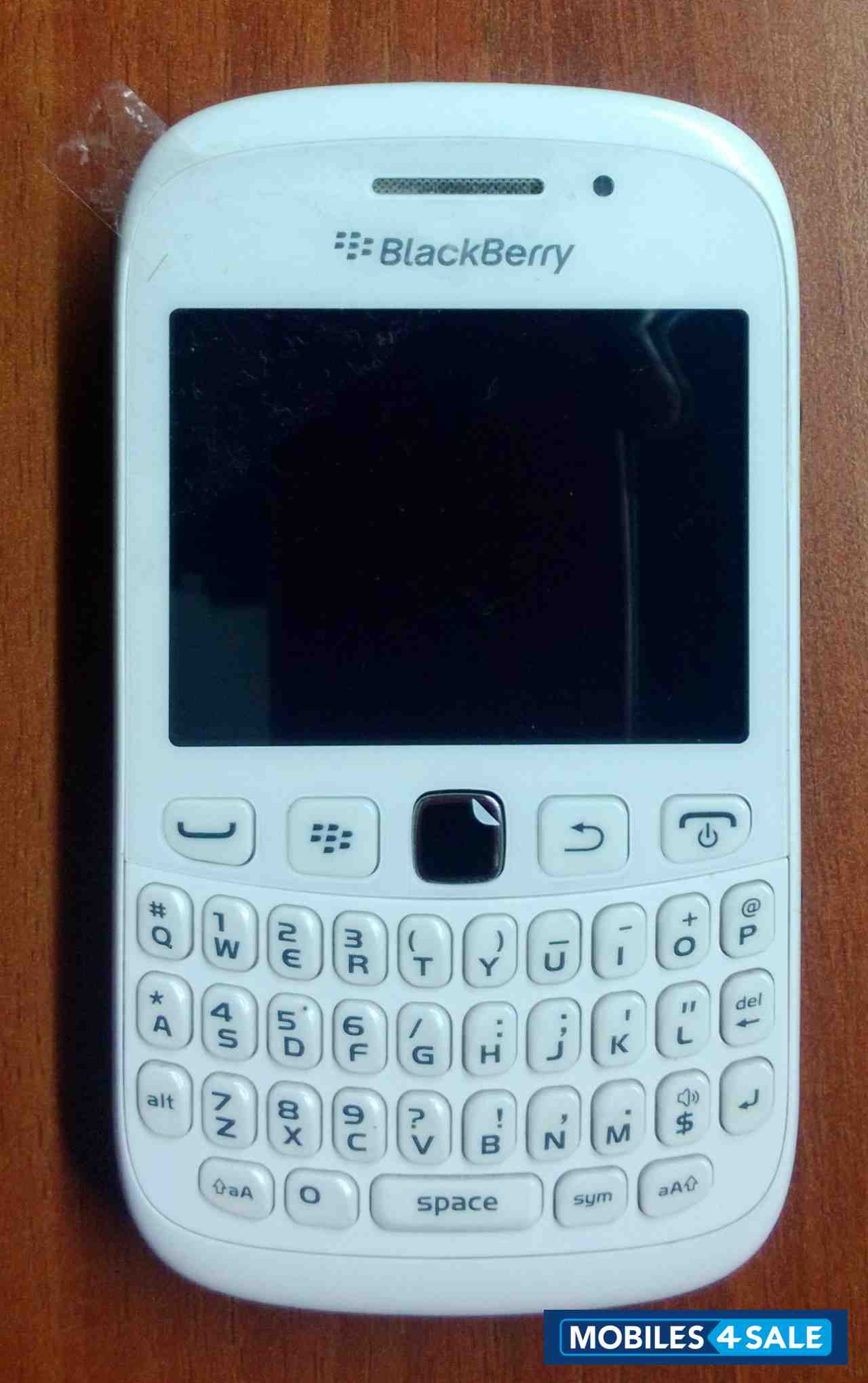 White BlackBerry Curve 9320