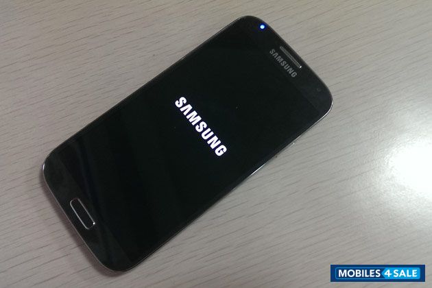 Grey Samsung Galaxy S4