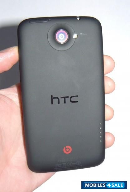 Black HTC One X Plus