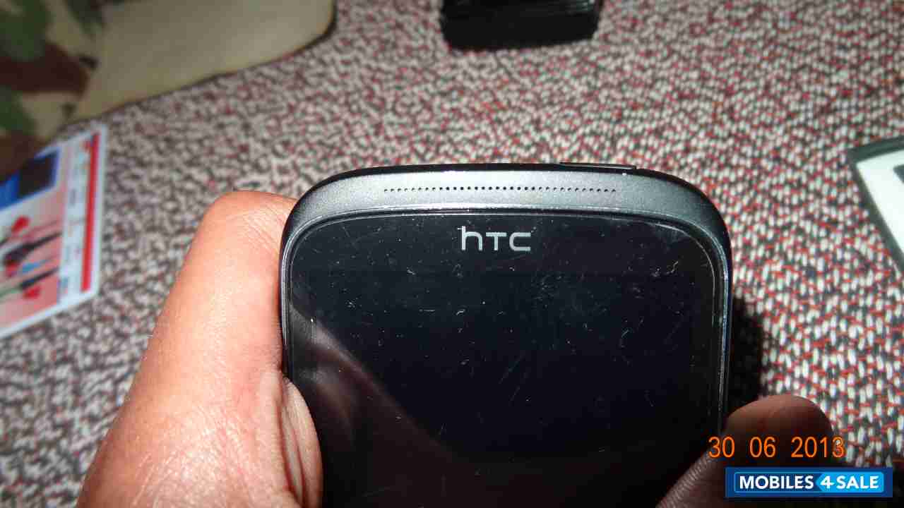 Black HTC Desire C