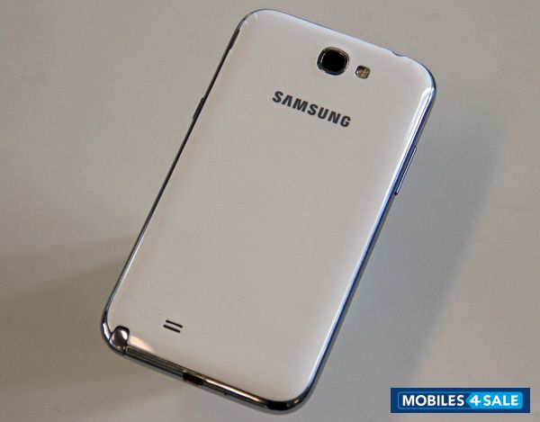 White Samsung Galaxy Note 2