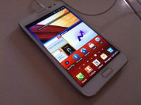 White Samsung Galaxy Note