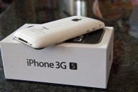 White Apple iPhone 3GS