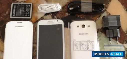 White Samsung Galaxy Grand GT-I9082