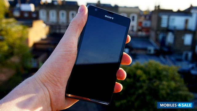 Black Sony Xperia SP