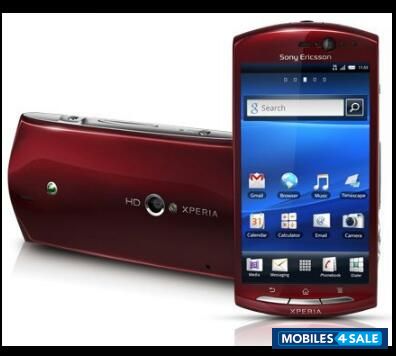 Red Sony Ericsson Xperia neo