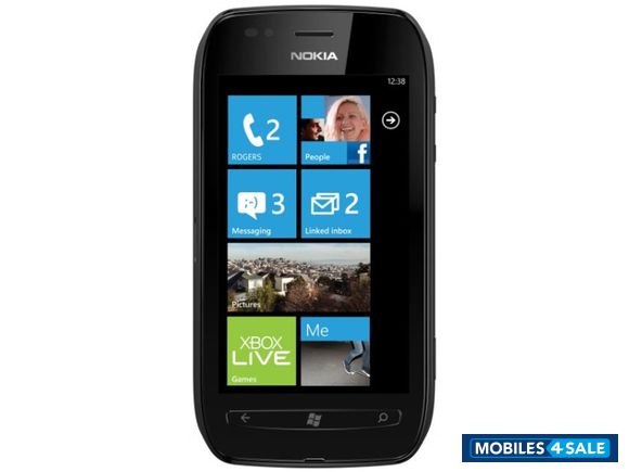 Black Nokia Lumia 710