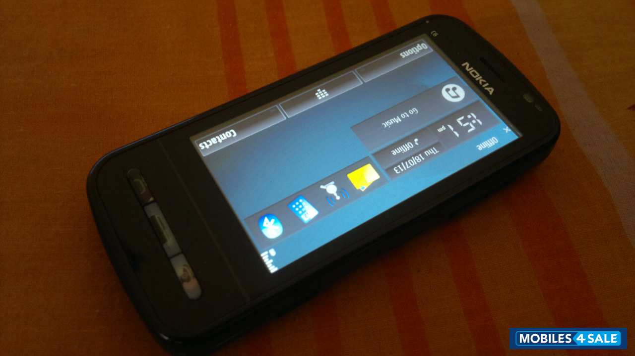 Black Nokia C6