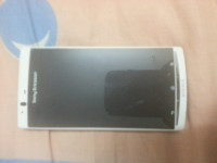 White Sony Ericsson Xperia arc S