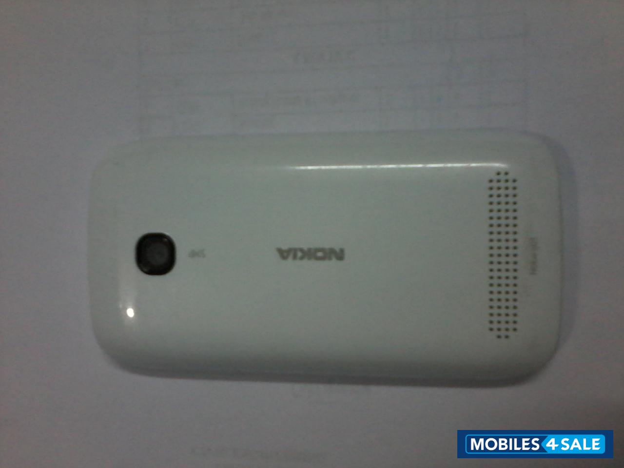 White Nokia 603